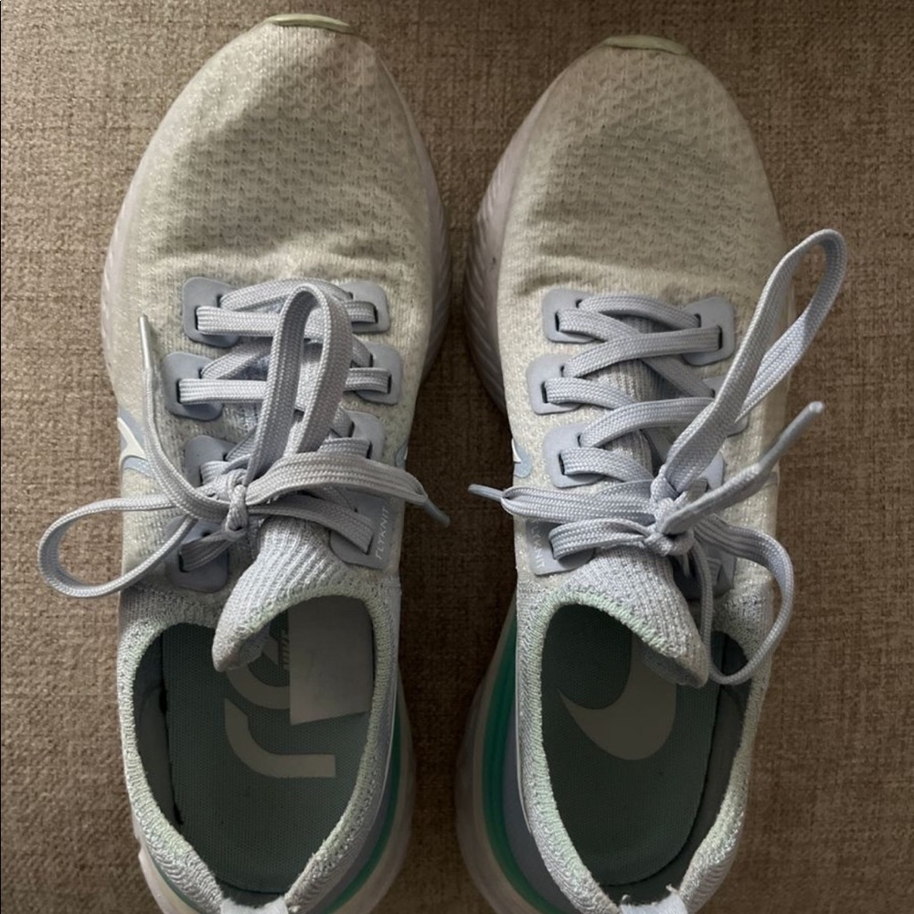 Nike React Infinity Fly Knit Sneakers! - image 3